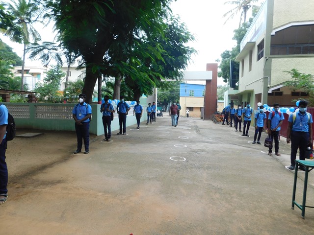 Welcoming the Students of Std 9 to 12